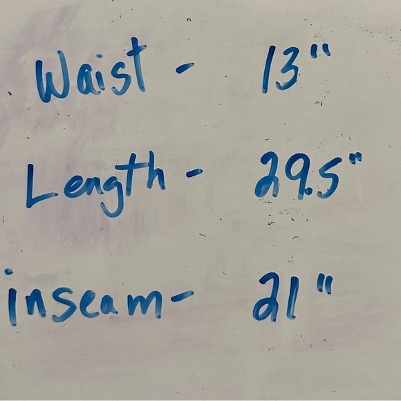 Women’s Old Navy Active Go Dry Capris with Mesh Panels - Picture 5 of 5